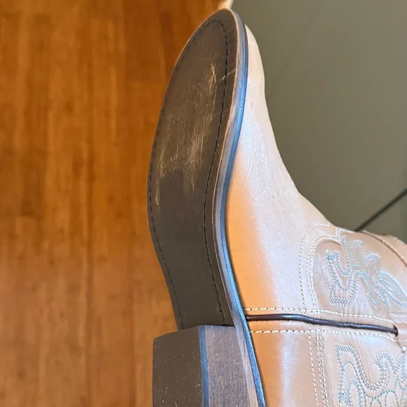 Dingo Booties, 7M, Great Condition - Picture 8 of 8